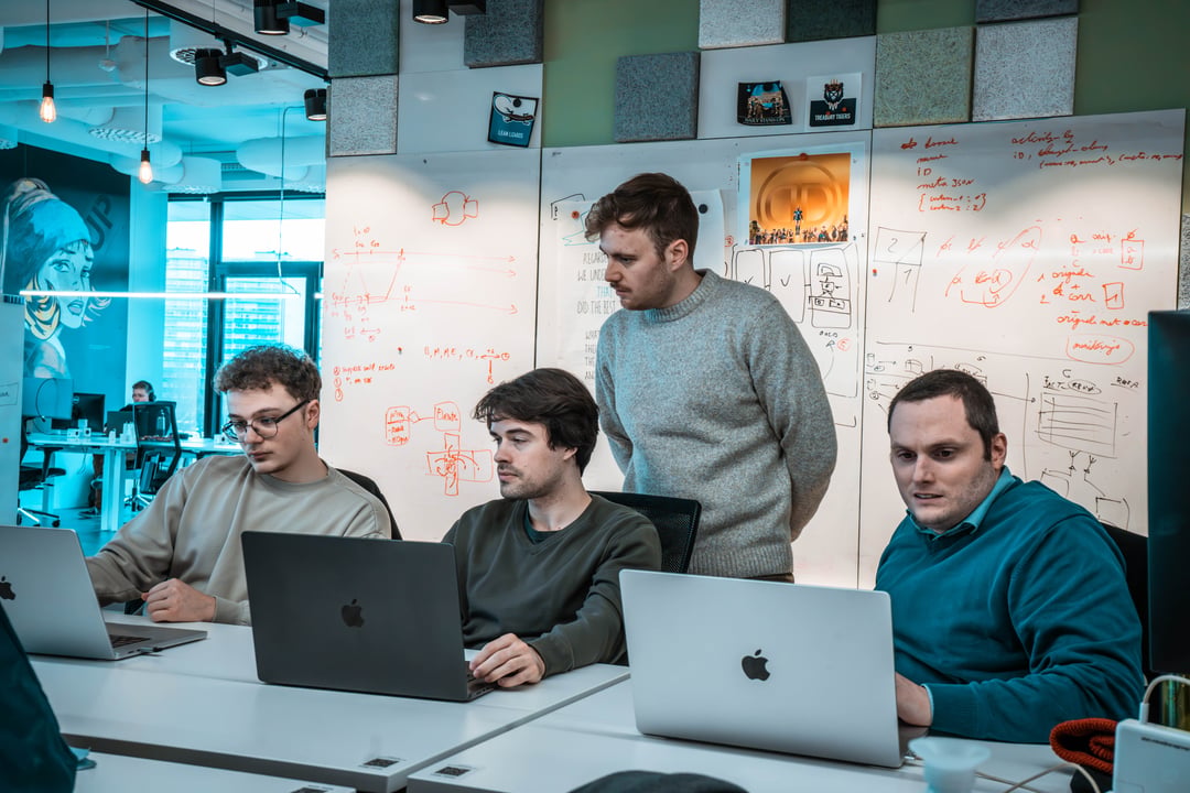 consultants working together consultants working together