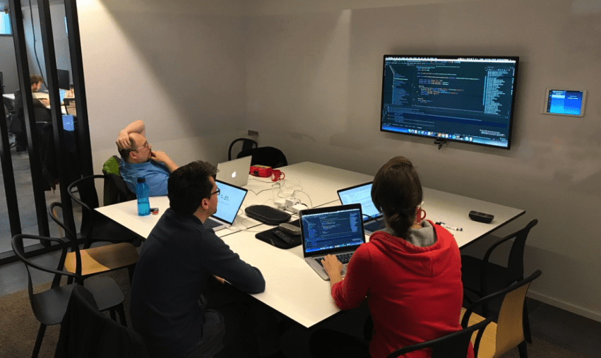<span id="hs_cos_wrapper_name" class="hs_cos_wrapper hs_cos_wrapper_meta_field hs_cos_wrapper_type_text" style="" data-hs-cos-general-type="meta_field" data-hs-cos-type="text" >Mob programming: a team experiment</span>