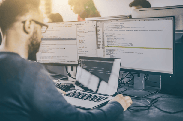 <span id="hs_cos_wrapper_name" class="hs_cos_wrapper hs_cos_wrapper_meta_field hs_cos_wrapper_type_text" style="" data-hs-cos-general-type="meta_field" data-hs-cos-type="text" >Hoe ziet onze Kubernetes setup bij ACA eruit?</span>