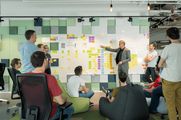 <span id="hs_cos_wrapper_name" class="hs_cos_wrapper hs_cos_wrapper_meta_field hs_cos_wrapper_type_text" style="" data-hs-cos-general-type="meta_field" data-hs-cos-type="text" >Agile niet voor dummies: het verschil tussen traditionele en Agile-methoden</span>