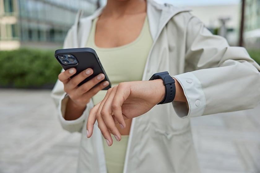 smartphone smartwatch smartphone smartwatch